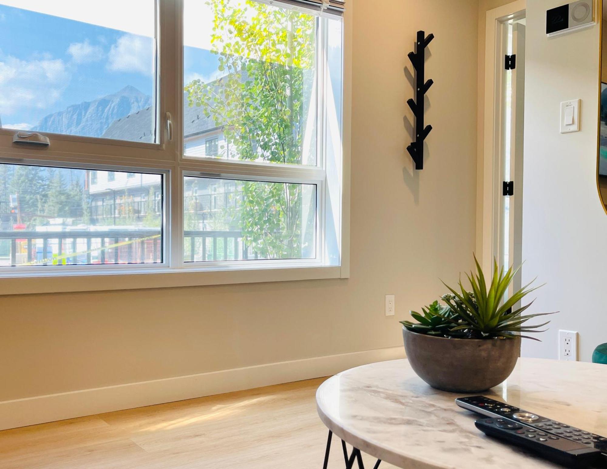 Joe'S Contemporary 2 King Bedrooms Vacation Home In Canmore Dış mekan fotoğraf